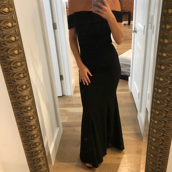 Bloomingdale's | Dresses | Black Full Length Bloomingdales Gown 0 | Poshmark Bloomingdale's | Dresses | Black Full Length Bloomingdales Gown 0 | Poshmark